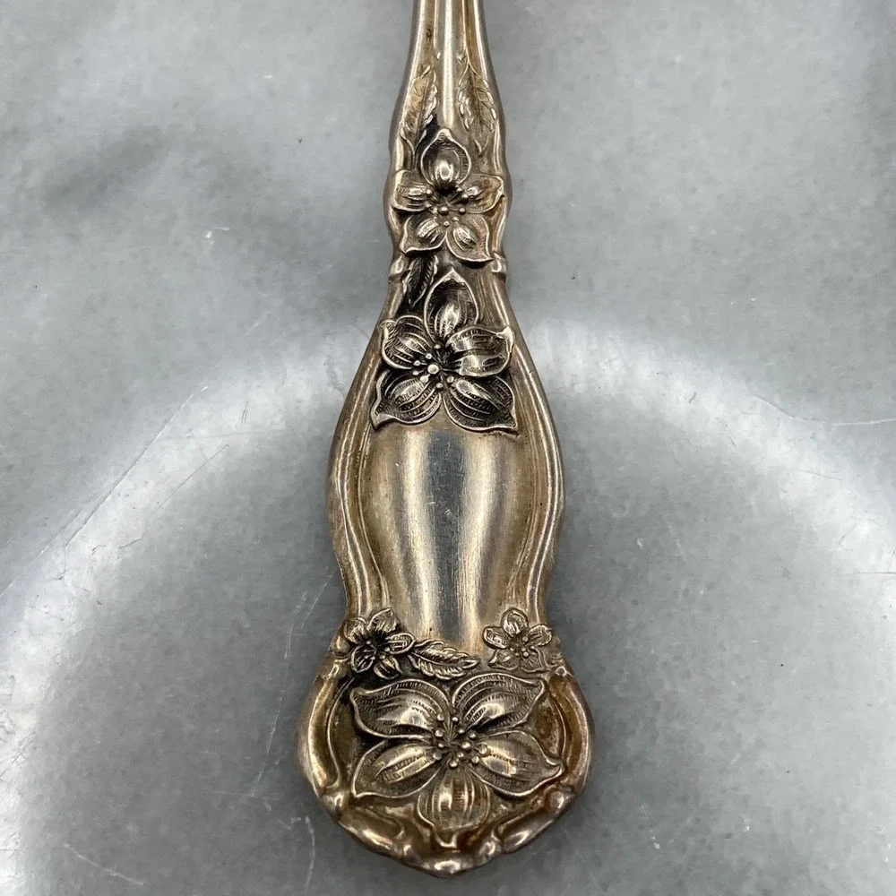 Rare Antique Wm. Rogers & Son 1910 Ornate Orange Blossom Meat Fork 6